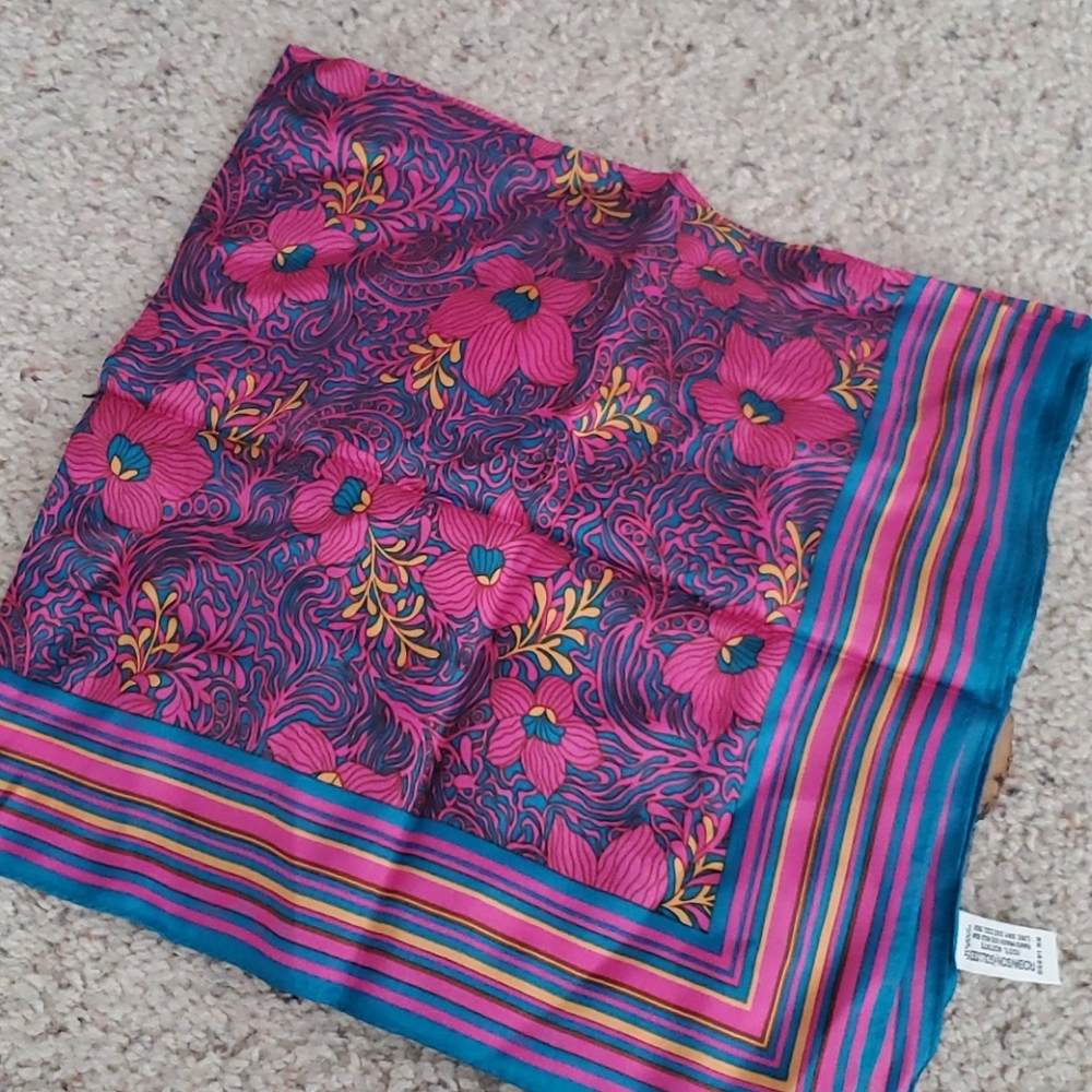 Robinson Golluber Pink Blue Floral Design Scarf